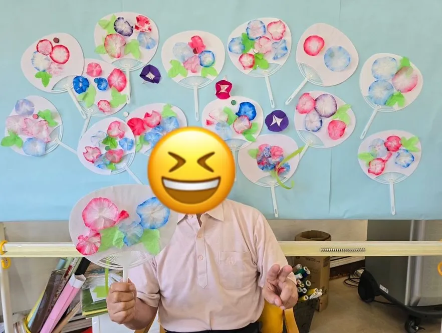 8月の上旬うちわ作りをしました✨✨